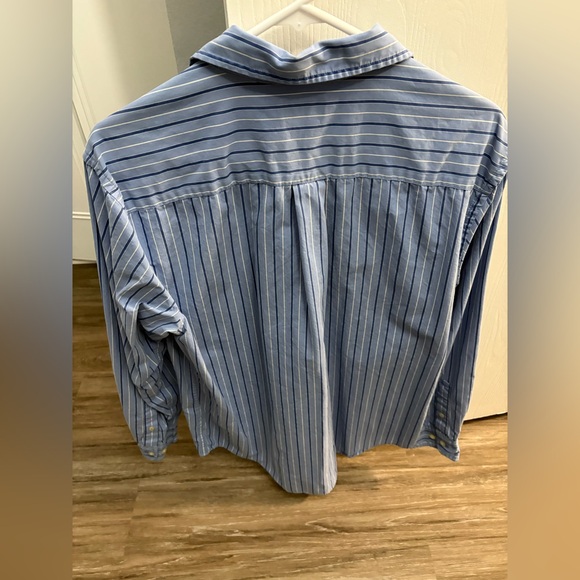 St. John’s Bay Dress Shirt (Lightly worn) (Men’s Size: Medium) - Picture 2 of 3